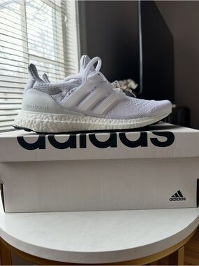 adidas White and Black UltraBoost 1.0 W Shoe Box